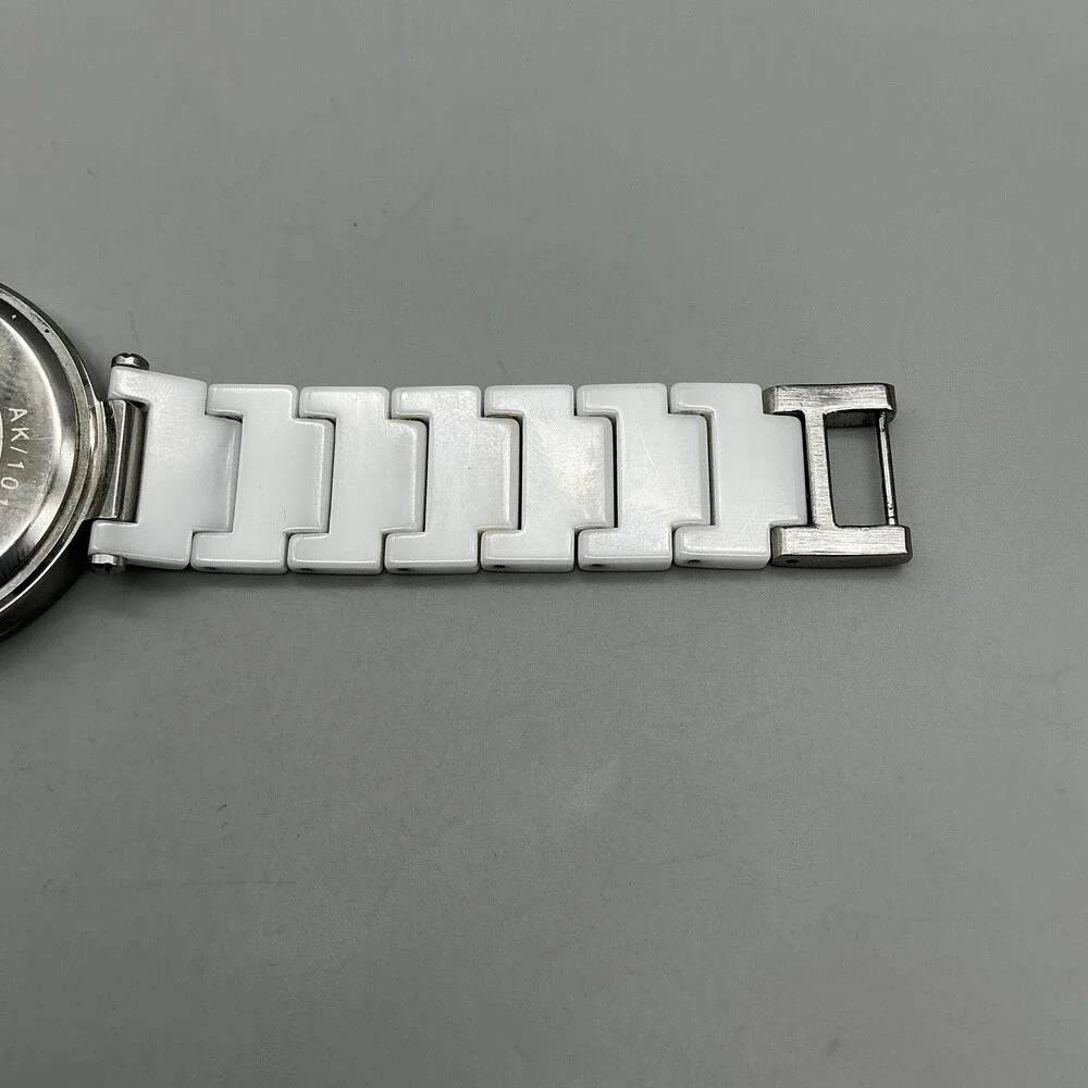Anne Klein AK/1019 Womens Watch 33mm White Ceramic Bracelet New Battery 7.25